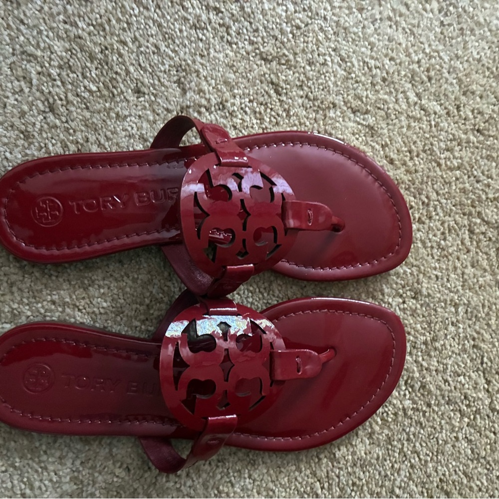 Tory Burch Miller-6.5 deep red (berry)